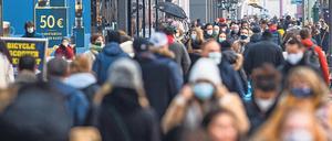 Trotz Distanzierungsempfehlung erreichte das öffentliche Leben hohe Betriebsamkeit.