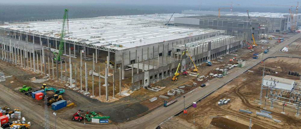 Die Baustelle der Tesla Gigafactory in Grünheide. Noch baut Tesla alles auf eigenes Risiko. 