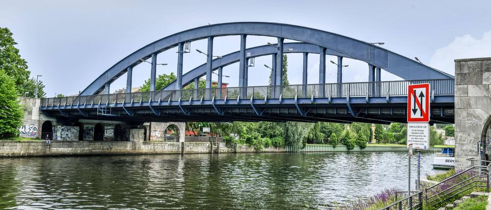 Spandaus Charlottenbrücke in der Altstadt.