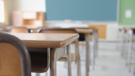 Die Schule hat die Verteilung der Broschüre gestoppt und die Polizei benachrichtigt.
