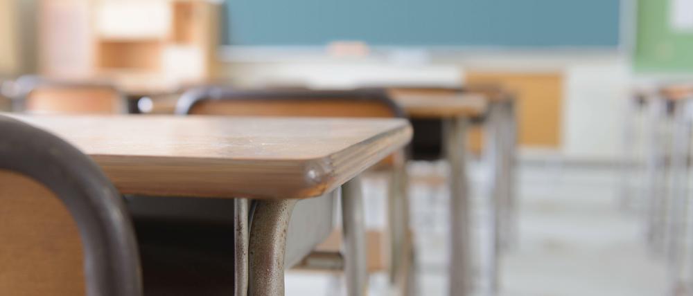 Die Schule hat die Verteilung der Broschüre gestoppt und die Polizei benachrichtigt.