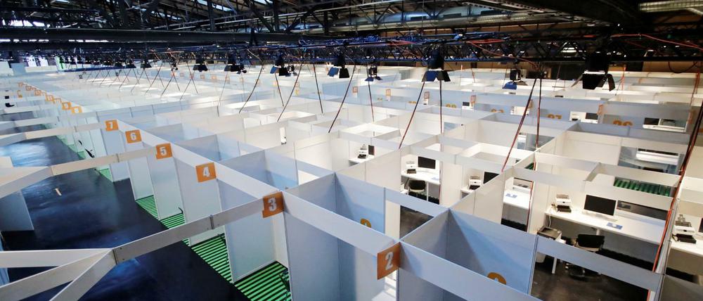 Die Impfkabinen des neuen Impfzentrums in der Arena Berlin.
