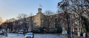 In den denkmalgeschützten Wohnhäusern im Milieuschutzgebiet Weberwiese werden überteuerte „Serviced Apartments“ vermietet.