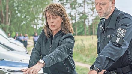 Zum dritten Mal ermittelt Kommissarin Doreen Brasch (Claudia Michelsen) im „Polizeiruf 110“ allein. Unterstützung bekommt sie dabei von den Einsatzkräften der Magdeburger Polizei. 