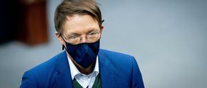 Karl Lauterbach (SPD) rechnet mit einem Licht am Ende des Tunnels ab April.