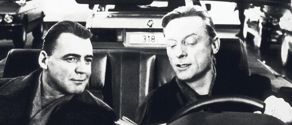 Engel unter sich. Damiel (Bruno Ganz, links) und Cassiel (Otto Sander) in Wim Wenders’ Spielfilm „Der Himmel über Berlin“.