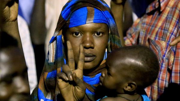 Viele Sudanesinnen und Sudanesen hoffen auf demokratische Reformen.