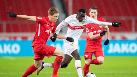 Stuttgarts Silas Wamangituka hatte es gegen Leipzig nicht leicht.