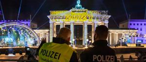 Bühne ohne Publikum: Dieses Silvester passt zum vergangenen Jahr. Kein kompletter Ausfall, aber auch kein vollständiger Ersatz zum unbeschwerten Beisammensein.