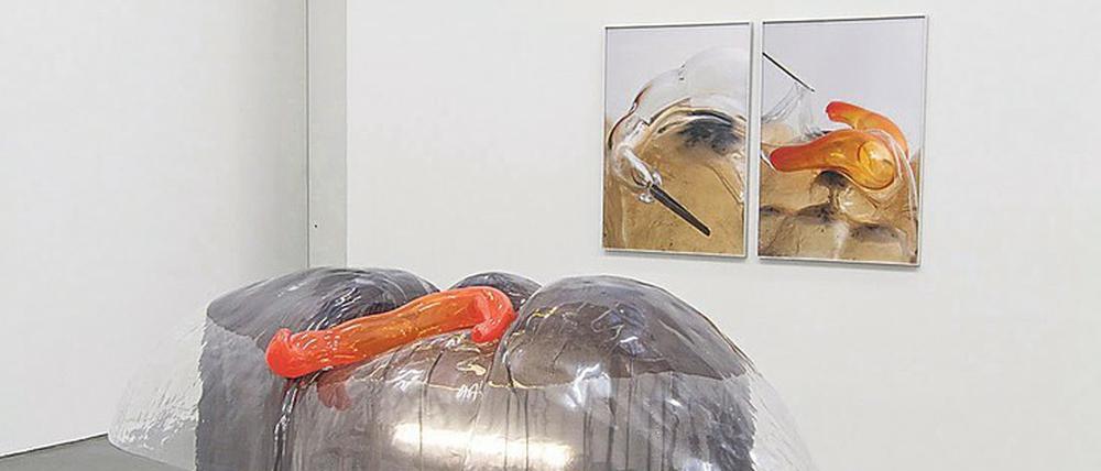 Detail der Arbeit „Absent Touch“.