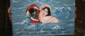 „Niemand setzt seine Kinder in ein Boot, außer das Wasser ist sicherer als das Land“. Ein Gemälde aus Moria.