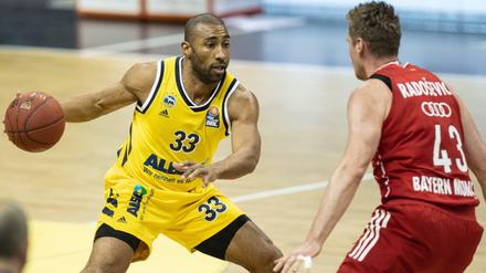 Jayson Granger (links) führte bei Alba gut Regie.