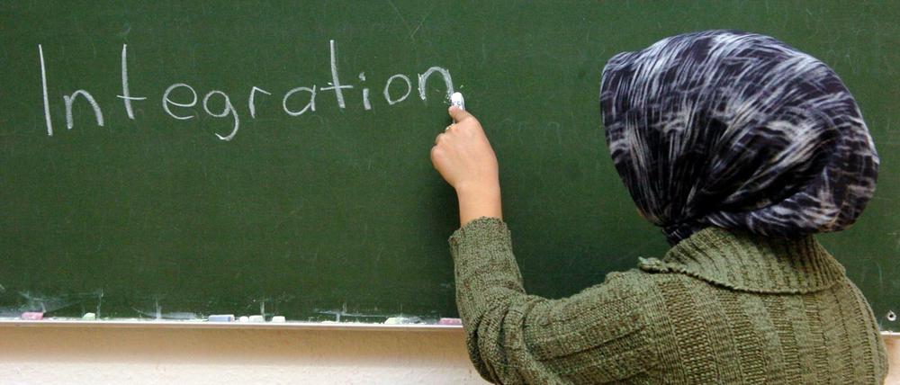 Streit um ein Stück Stoff. Bisher dürfen Lehrerinnen in Berlin keine Kopftuch tragen.