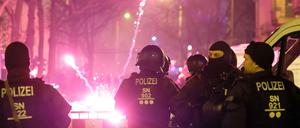Die Polizei will in der Silvesternacht 56 Böllerverbotszonen in der Stadt kontrollieren.