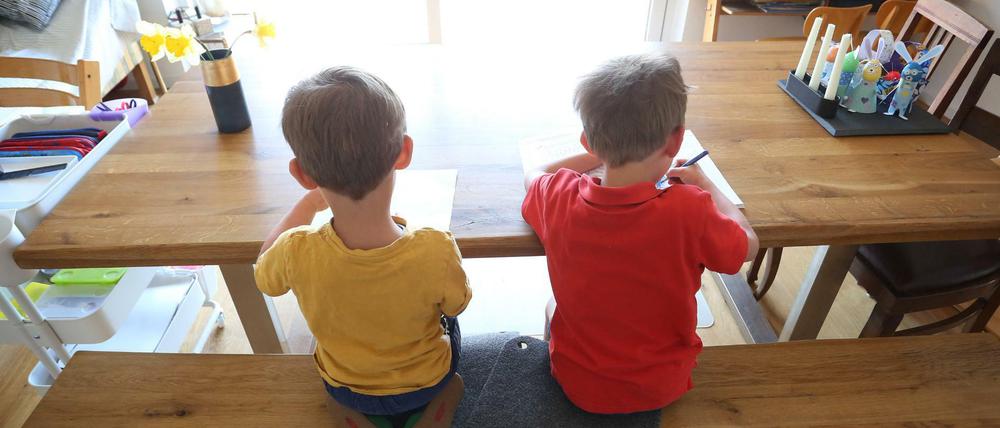 56 Pflegekinder zog das Ehepaar Ottke auf (Symbolbild).