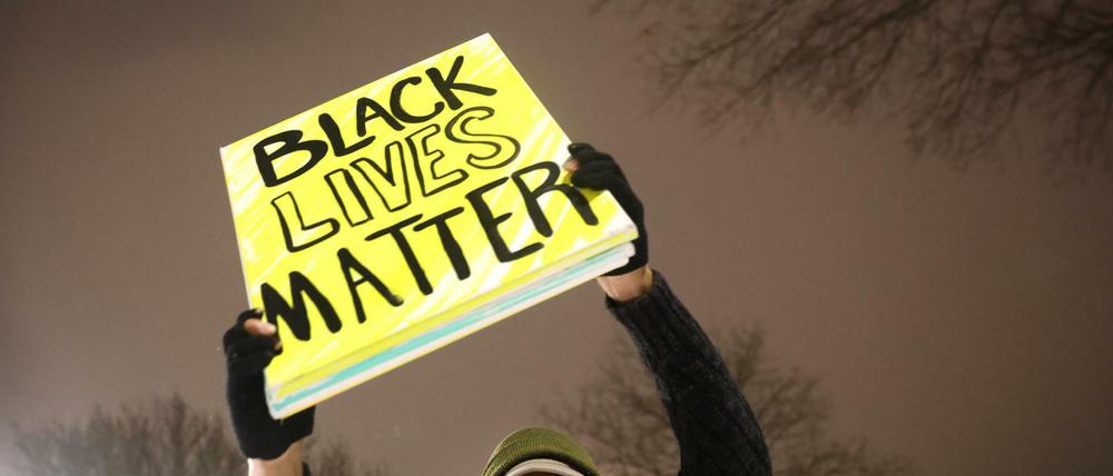Demonstranten in Kenosha zeigen Jacob Blake ihre Unterstützung.