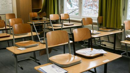 Runter damit! Berlin will schnell zurück zum Präsenzunterricht. 