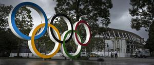 Dunkle Wolken über dem Nationalstadion in Tokio. Olympia 2021 ist mehr denn je ungewiss.