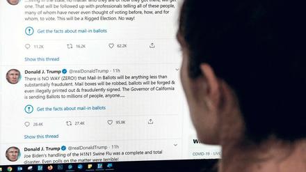 Dauerfeuer. Allein 2020 hat US-Präsident Trump mehr als 12 000 Tweets über Twitter abgesetzt. Jetzt hat der Kurznachrichtendienst den Account gesperrt.