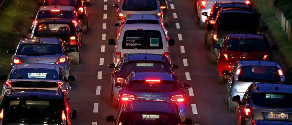 Neue Maßnahmen reduzieren zwar die Mobilität, aber genügt das?