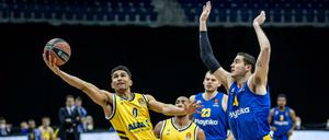 Am Donnerstagabend unterlag Alba in eigener Halle vor leeren Rängen dem israelischen Serienmeister Maccabi Tel Aviv mit 73:85 (28:43).
