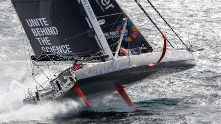 Die "Seaexplorer" ist die einzige noch vollkommen intakte Imoca-Yacht mit großen Foils im Vorderen Classement. Bei idealen Bedingungen könnte Boris Herrmann, aktuell auf dem neunten Rang, noch ein paar Plätze gutmachen. 