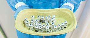 Verabreicht. In Sachsen sind 13 Impfzentren in Betrieb gegangen.