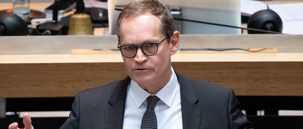 Berlins Bürgermeister Michael Müller nennt die Bilder aus den USA "bedrückend" und "erschreckend".
