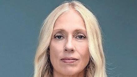 Anja Caspary ist Musikchefin der RBB-Hörfunkwelle Radio Eins und Autorin des „Spiegel“-Bestsellers „In meinem Herzen steckt ein Speer“ (Ullstein).