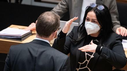 Sozialdemokraten. Michael Müller, Regierender Bürgermeister von Berlin, und Dilek Kalayci, Berliner Gesundheitssenatorin. 