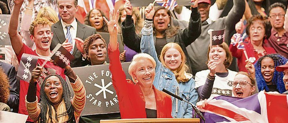 Make Britian great again. Die Chefin der populistischen Bewegung „4 Stars“ hat es geschafft. Viv Rock (Emma Thompson) ist zur Premierministerin gewählt worden.