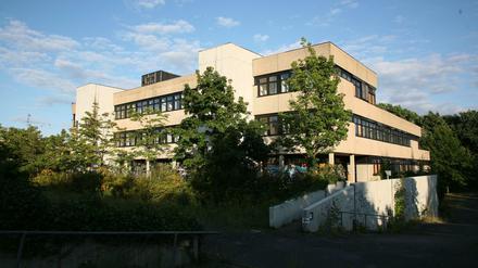 Kurz vor dem Abriss: Die DED-Zentrale in Kladow, fotografiert 2008, entdeckt im Tagesspiegel-Fotoarchiv.