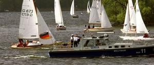 "Wir werden als Slalomstangen benutzt": Frust der Wassersportler auf der Havel.