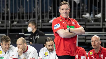 Bundestrainer Alfred Gislason sollte eigentlich Medaillen mit dem deutschen Team holen, doch die Voraussetzungen dafür sind bei der WM schwierig.