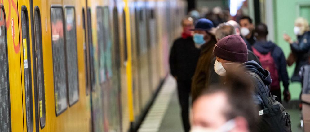 Ein Verbot des Nahverkehrs wird es auch in Berlin nicht geben. Allerdings sollen die Fahrgäste wohl demnächst ruhig sein.