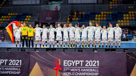 In der Hauptrunde. Deutschlands Handballer sind kampflos weiter.