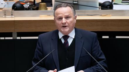 Schlechte Nachricht für Georg Pazderski: Die Kündigung seines ehemaligen Fraktionsgeschäftsführers war unzulässig.