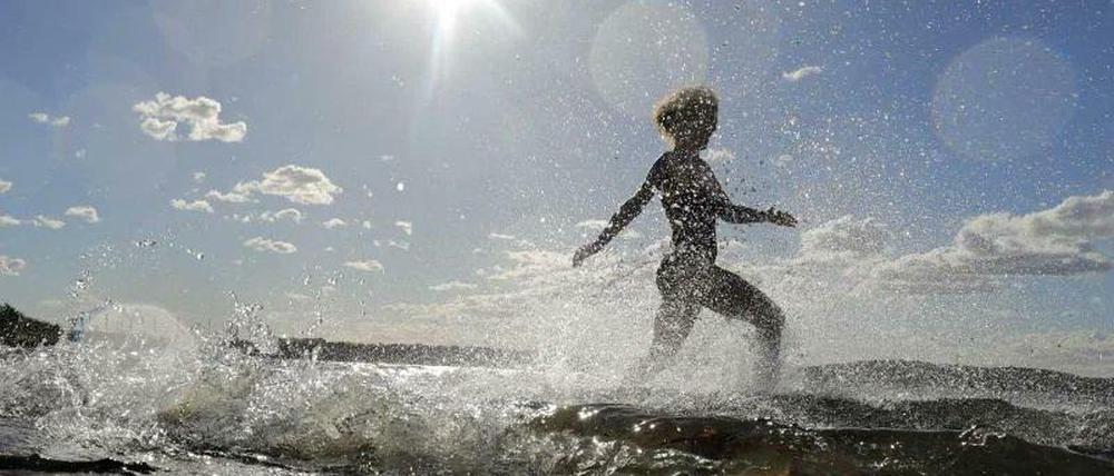Jaha, das ist ein Symbolfoto... die Havel hat aktuell eine Wassertemperatur von 0,6 Grad.