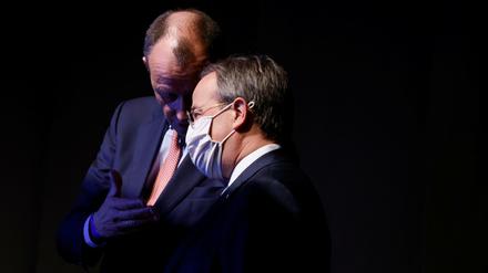 Armin, ich denk' an mich - Friedrich Merz und Armin Laschet hinter der Kulisse des Parteitags