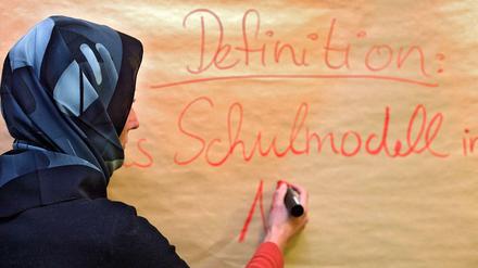Kein Hindernisgrund: Das Bundesarbeitsgericht sieht im Kopftuch keine substanzielle Beeinträchtigung des Schullebens.