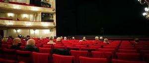 Über den Sommer durften die Theater immerhin mit geringerer Publikumsgröße öffnen.