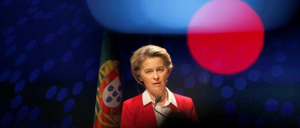 Telefonierte mit dem Pfizer-Chef und rang ihm das Verprechen ab: Alle zugesagten Impfstoffdosen werden bis Ende März geliefert: EU-Kommissionschefin Ursula von der Leyen.