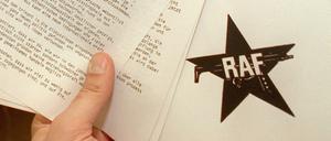 Die Rote Armee Fraktion hatte 1998 ihre Auflösung bekannt gegeben. Zuvor hatte sie viele Erddepots angelegt. 