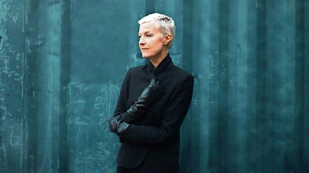 Die britische DJ Mary Anne Hobbs spielt im „Club Matryoshka“ düstere Tracks zwischen Dubstep, Grime und Techno,