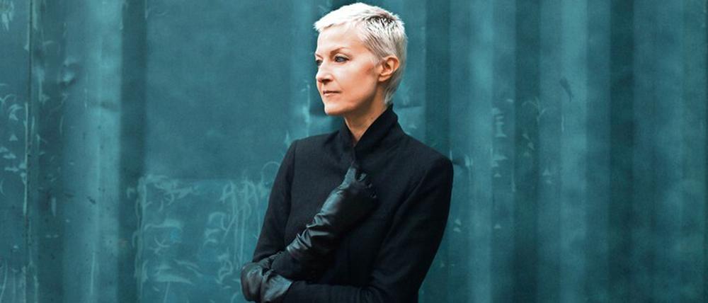 Die britische DJ Mary Anne Hobbs spielt im „Club Matryoshka“ düstere Tracks zwischen Dubstep, Grime und Techno,