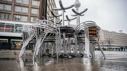 Nicht nur Gastronomen trifft die erneute Verlängerung des Lockdown hart. Die Berliner Koalition fordert schnellere Hilfen vom Bund.