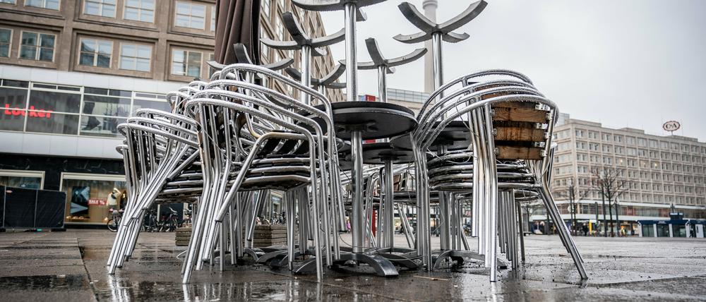 Nicht nur Gastronomen trifft die erneute Verlängerung des Lockdown hart. Die Berliner Koalition fordert schnellere Hilfen vom Bund.