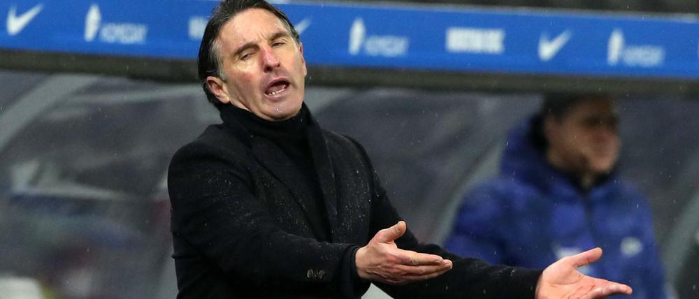 Och nee! Herthas Mannschaft schafft es immer wieder, ihre Trainer Bruno Labbadia negativ zu überraschen.