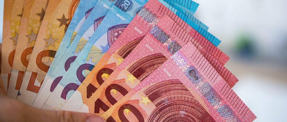Das Land Berlin hat momentan mehr Geld, als für die Coronabekämpfung gebraucht wird.