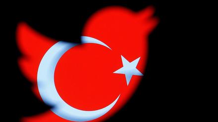 Wenn Twitter den türkischen Gesetzen nicht entspricht, könnte die Plattform Datenraten in dem Land verlieren und dort praktisch nicht mehr existieren.